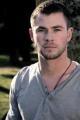 Chris-Hemsworth